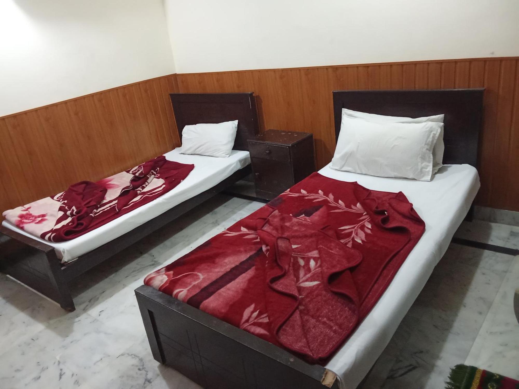 Hotel Khursheed Palace Rawalpindi Bagian luar foto