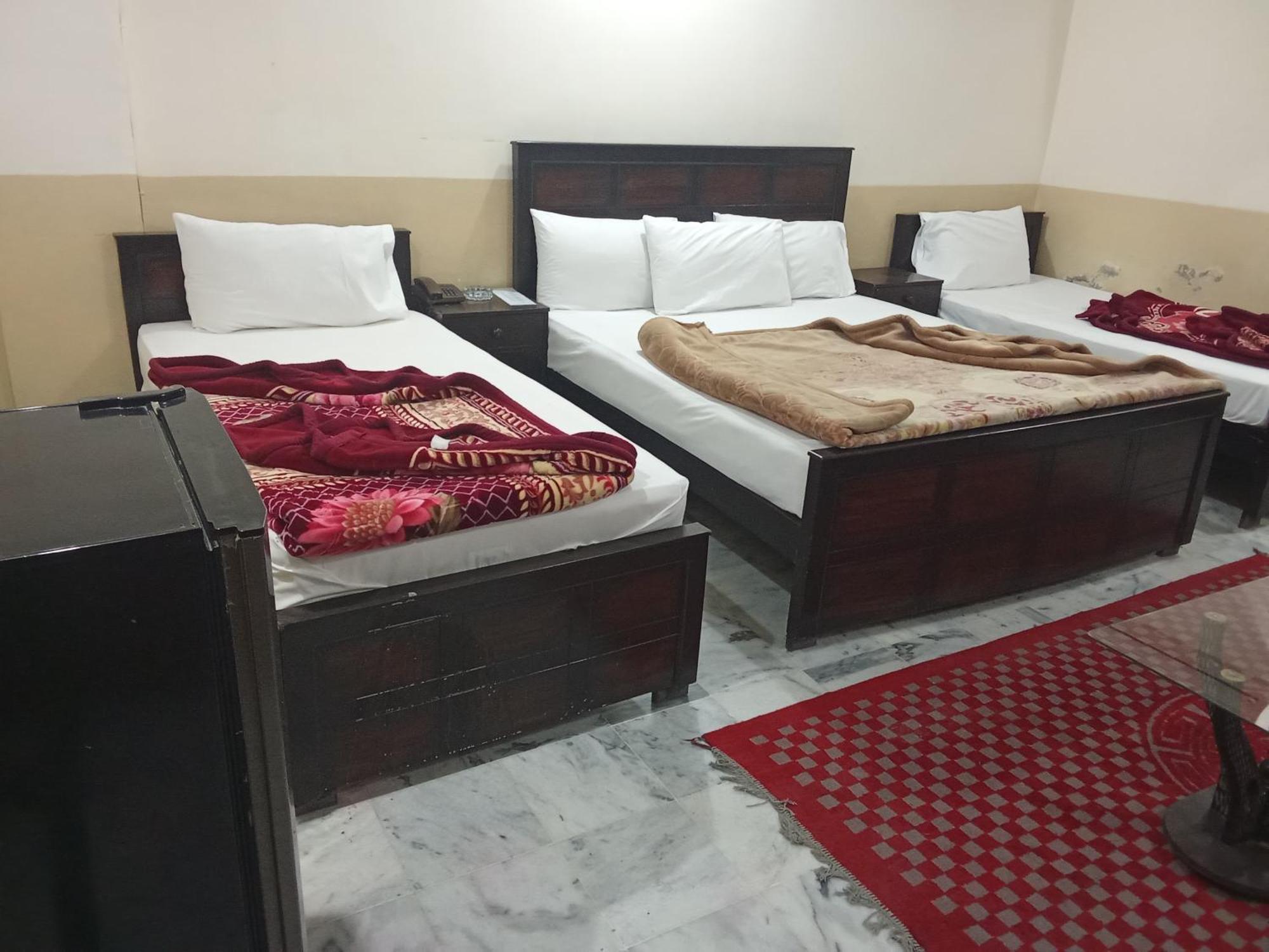 Hotel Khursheed Palace Rawalpindi Bagian luar foto