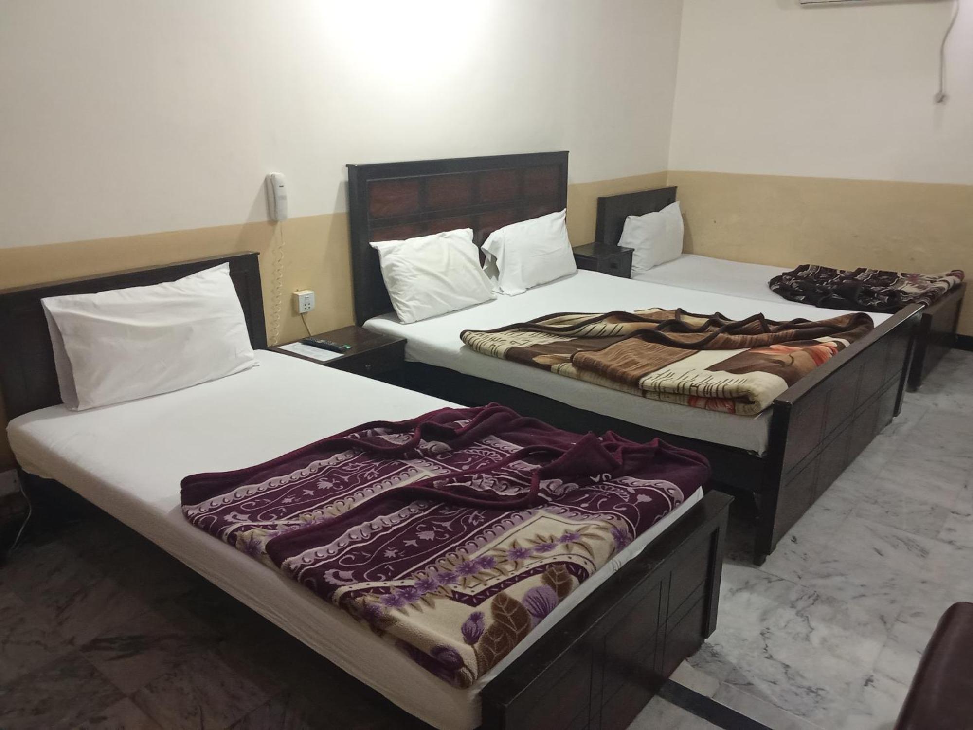 Hotel Khursheed Palace Rawalpindi Bagian luar foto